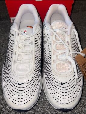 New Nike Air Max DN Black/White Dust Photon Sneakers Men’s Sizes: 8